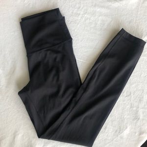 Lululemon wunder under Luxtreme 7/8 length black size 4
